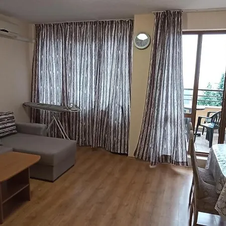 Apartment чудесно място с басейн 